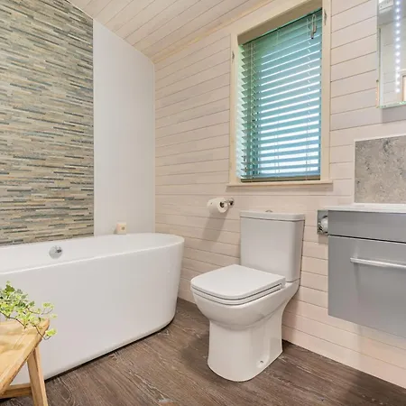 Holt - High Borrans Farm Дом отдыха